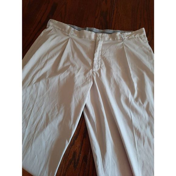 38x32 Nike Dri Fit Golf Tour Performance Khaki Tan Pants Pleated Front - Picture 2 of 4